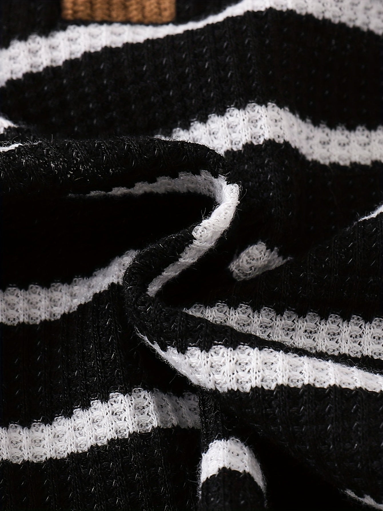 2-Piece Fall Baby Boy Outfit ā Striped Top & Corduroy Suspender Romper with Bear Patch š»š