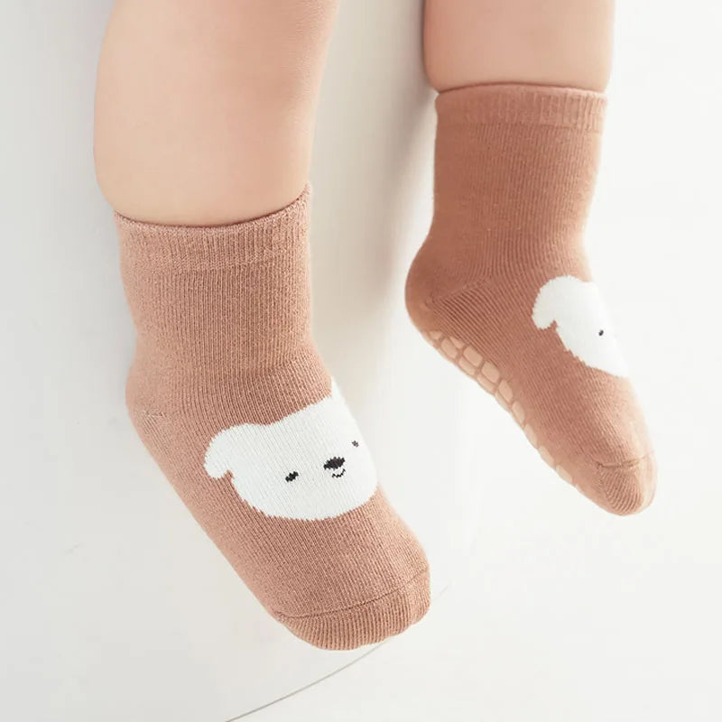 6-Pair Kids Non-Slip Socks – Cute Cartoon Fox & Bear Floor Socks for Boys & Girls 🧦🐻🦊