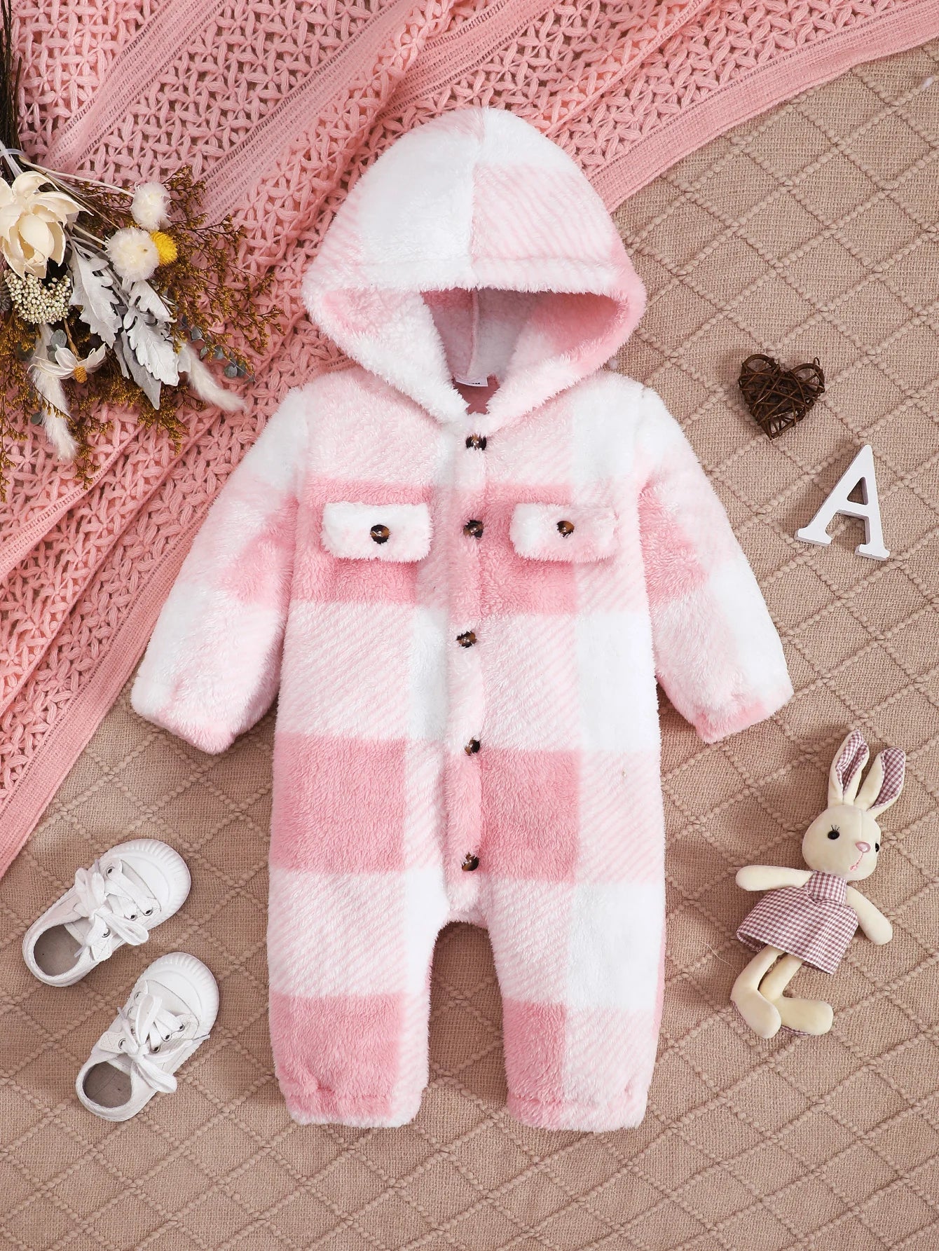 Cozy Plaid Hooded Baby Romper – Warm Winter Jumpsuit for Boys & Girls (3-24 Months) ❄️🍼0