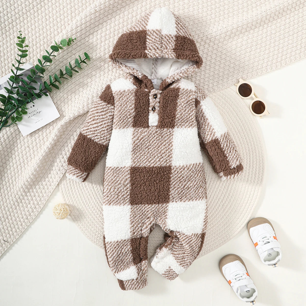 Cozy Plaid Hooded Baby Romper – Warm Winter Jumpsuit for Boys & Girls (3-24 Months) ❄️🍼0