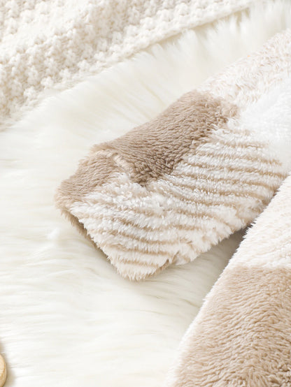 Cozy Plaid Hooded Baby Romper – Warm Winter Jumpsuit for Boys & Girls (3-24 Months) ❄️🍼0