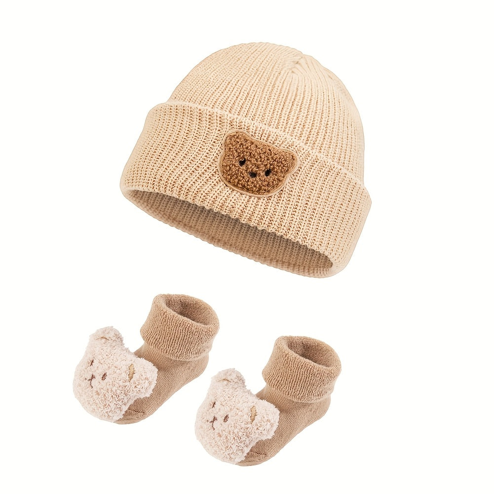 2-Piece Baby Set – Cute Bear Knitted Hat & Thickened Socks for Boys 🐻❄️🧦